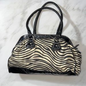 Black & Tan Handbag Brand Unknown  OS